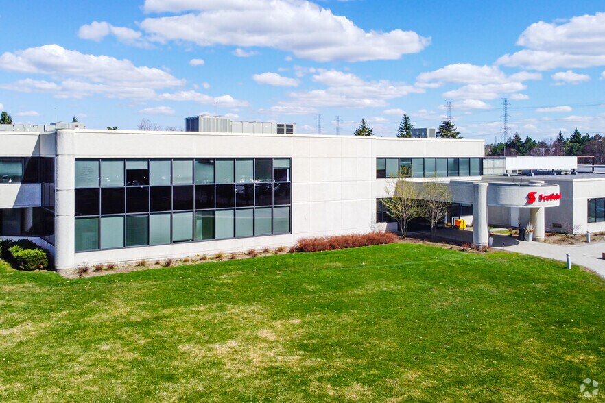 2220 Walkley Rd, Ottawa, ON for sale - Primary Photo - Image 1 of 1