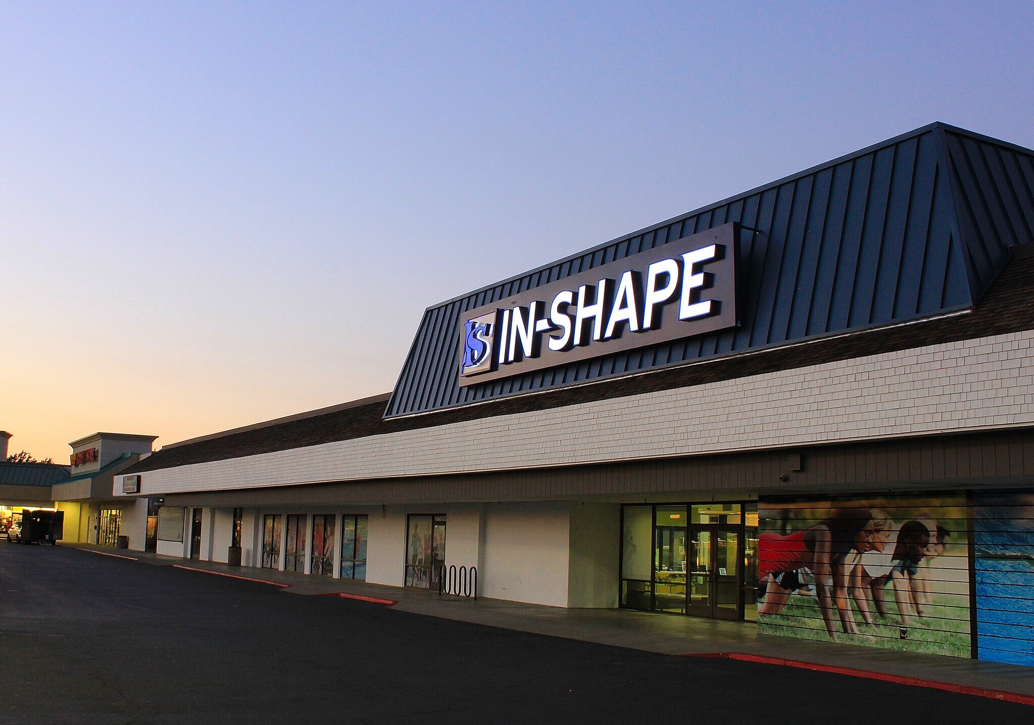 1800 Prescott Rd, Modesto, CA à vendre Photo du bâtiment- Image 1 de 6