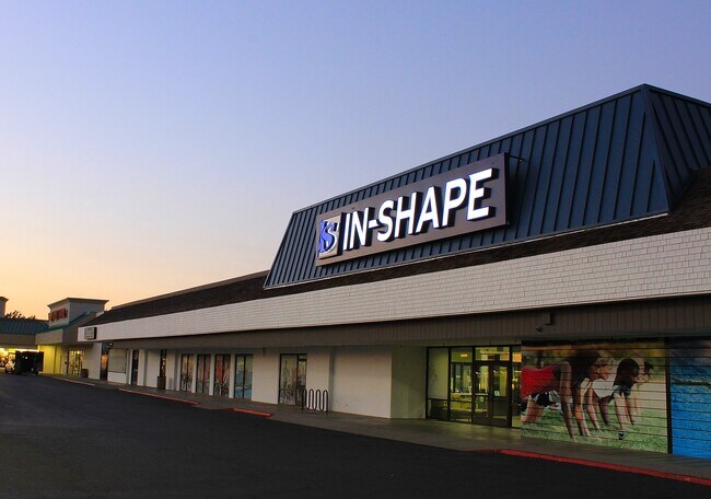 More details for 1800 Prescott Rd, Modesto, CA - Retail for Sale