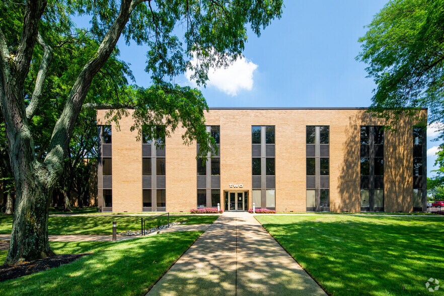 2 Neshaminy Interplex, Trevose, PA à louer - Photo du bâtiment - Image 2 de 13