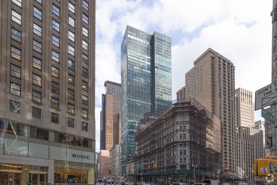 888 7th Ave, New York, NY à louer - Photo du bâtiment - Image 1 de 13