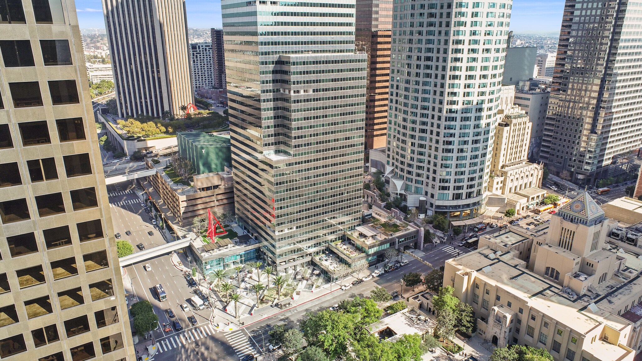 444 S Flower St, Los Angeles, CA à louer Photo du bâtiment- Image 1 de 20