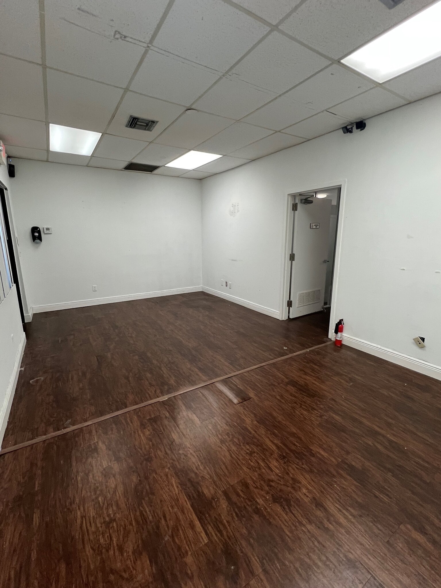 3300 S Congress Ave, Boynton Beach, FL for lease Interior Photo- Image 1 of 5