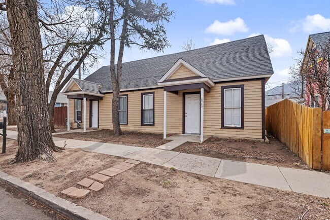 Plus de détails pour 2201 W Pikes Peak Ave, Colorado Springs, CO - Multi-résidentiel à vendre