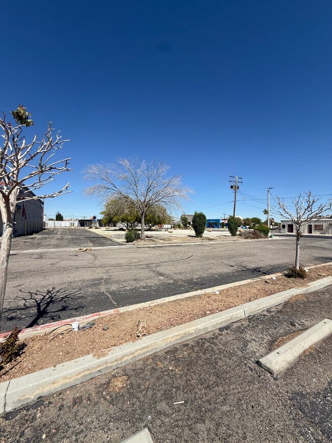 Plus de détails pour 14456 Atstar Dr, Victorville, CA - Terrain à vendre