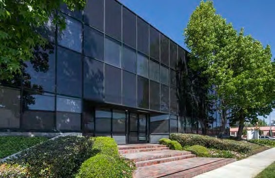 16600 Sherman Way, Van Nuys, CA for lease - Building Photo - Image 3 of 9