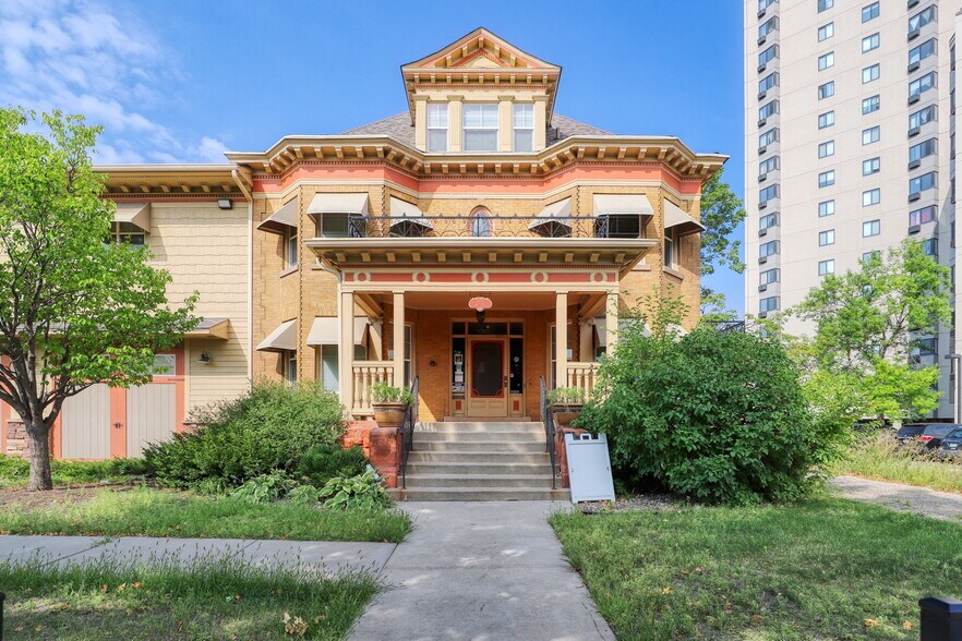 2722 Park Ave, Minneapolis, MN à vendre - Photo du bâtiment - Image 1 de 26