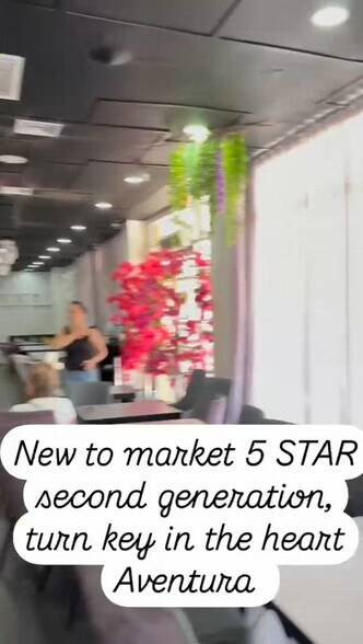 3565-3599 NE 207th St, Aventura, FL à louer - Vidéo sur l’inscription commerciale - Image 3 de 7