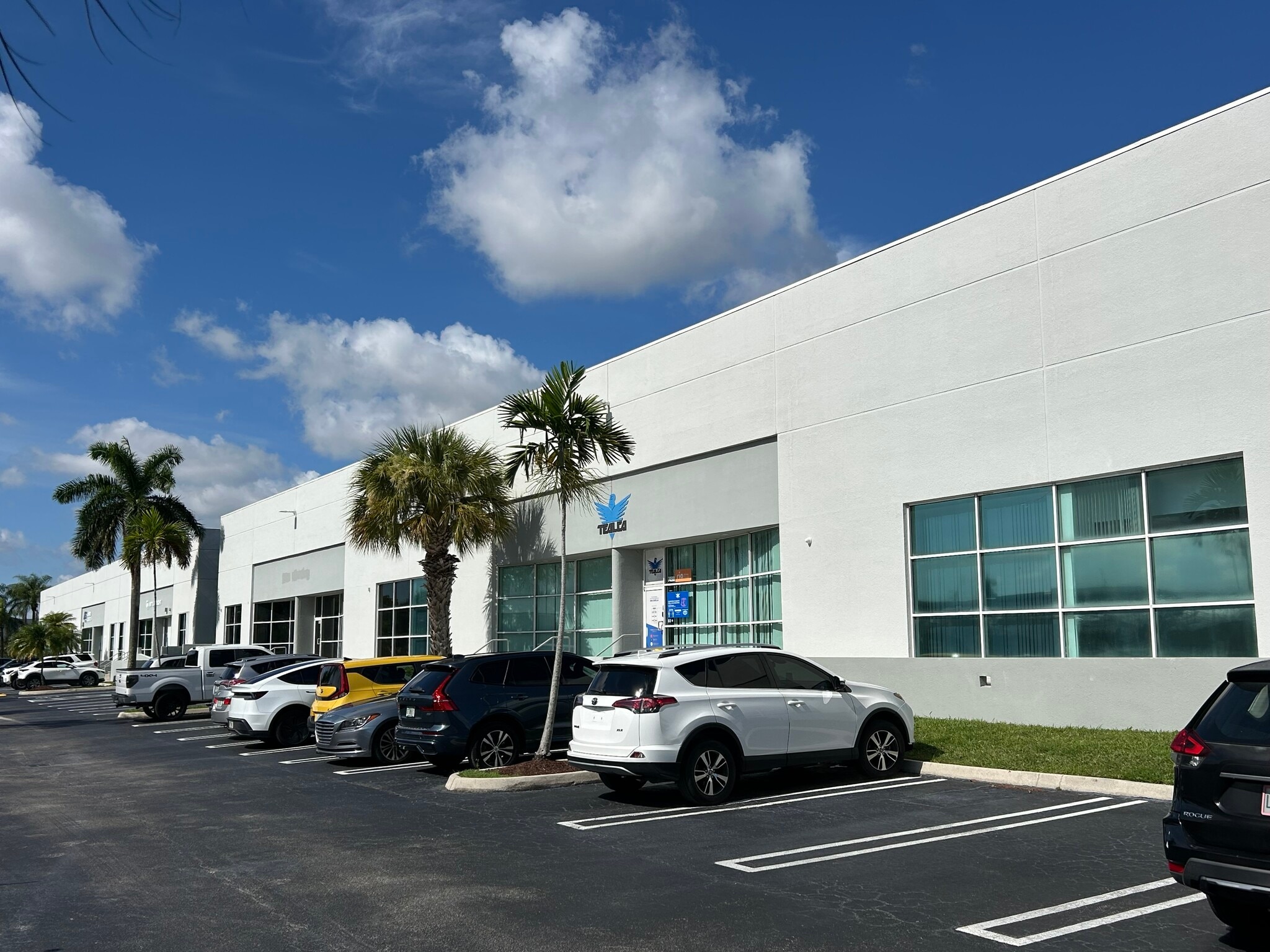 7448-7498 NW 54th St, Miami, FL for lease Building Photo- Image 1 of 7