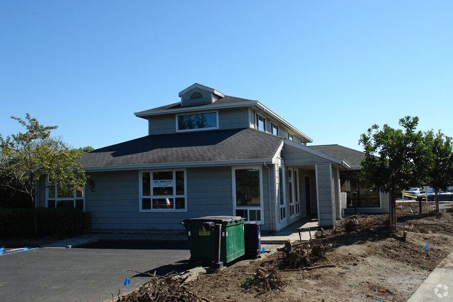 9029 Soquel Ave, Santa Cruz, CA à louer - Photo du bâtiment - Image 2 de 59