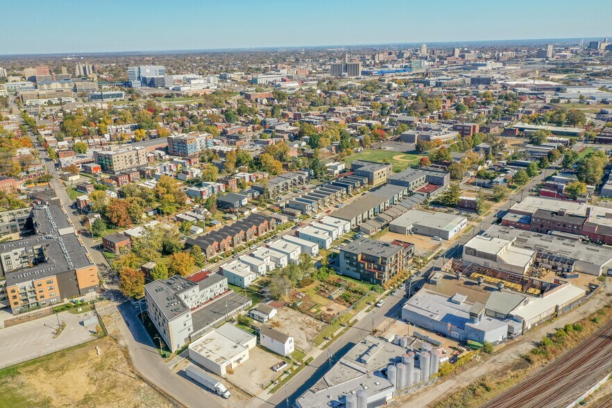 Forest Park Southeast Portfolio portefeuille de 4 propriétés à vendre sur LoopNet.ca - Photo du bâtiment - Image 3 de 29