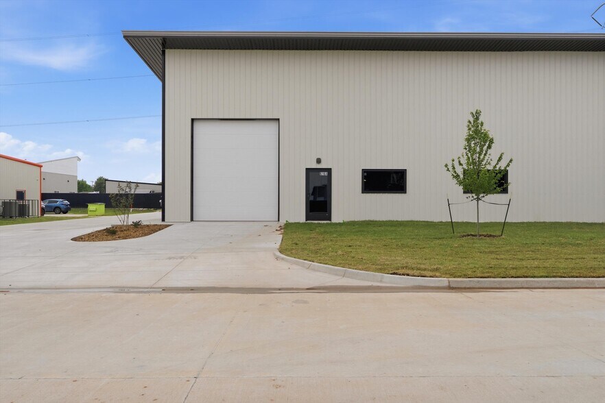616 124th St, Oklahoma City, OK à louer - Photo du bâtiment - Image 2 de 13