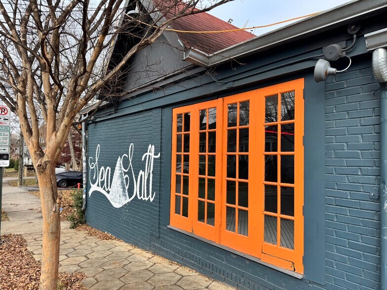 1044 Greenwood Ave, Atlanta, GA à louer - Photo du bâtiment - Image 1 de 12