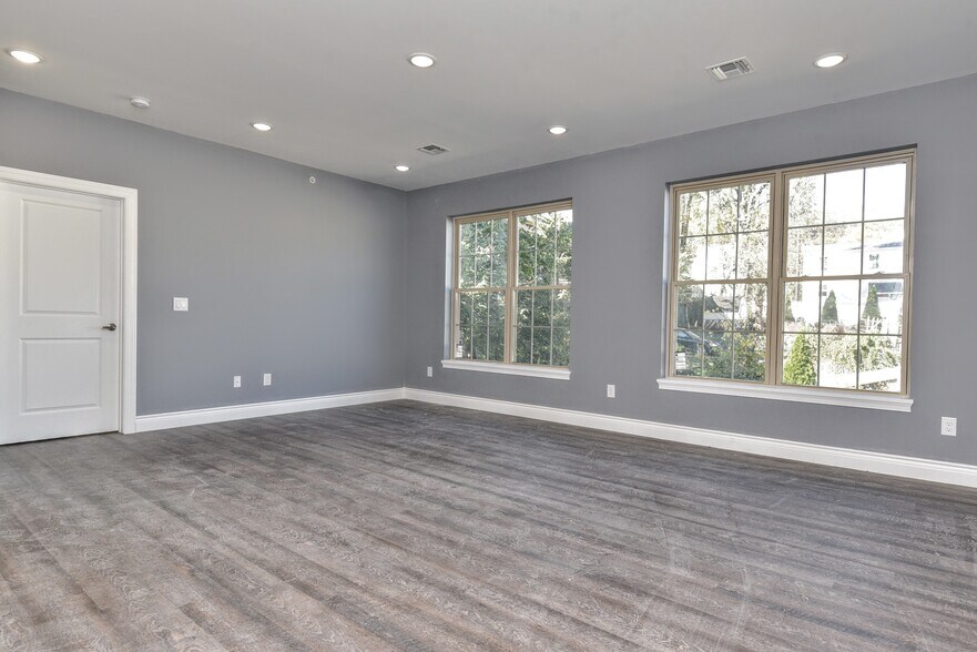 50 N 4th St, Paterson, NJ à vendre - Photo du bâtiment - Image 2 de 5