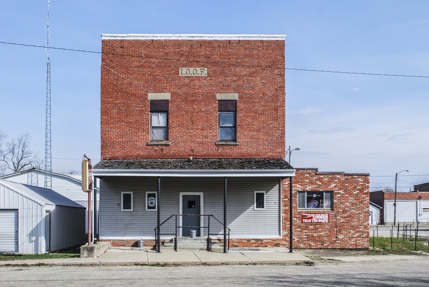 106 W Bestor St, Secor, IL for sale - Building Photo - Image 3 of 5