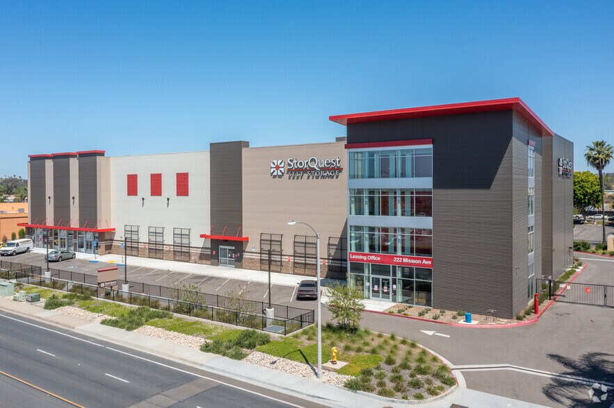 220 W Mission Ave, Escondido, CA à louer - Photo principale - Image 2 de 6