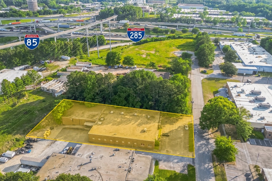 3565 McCall Pl, Doraville, GA for lease - Building Photo - Image 3 of 12