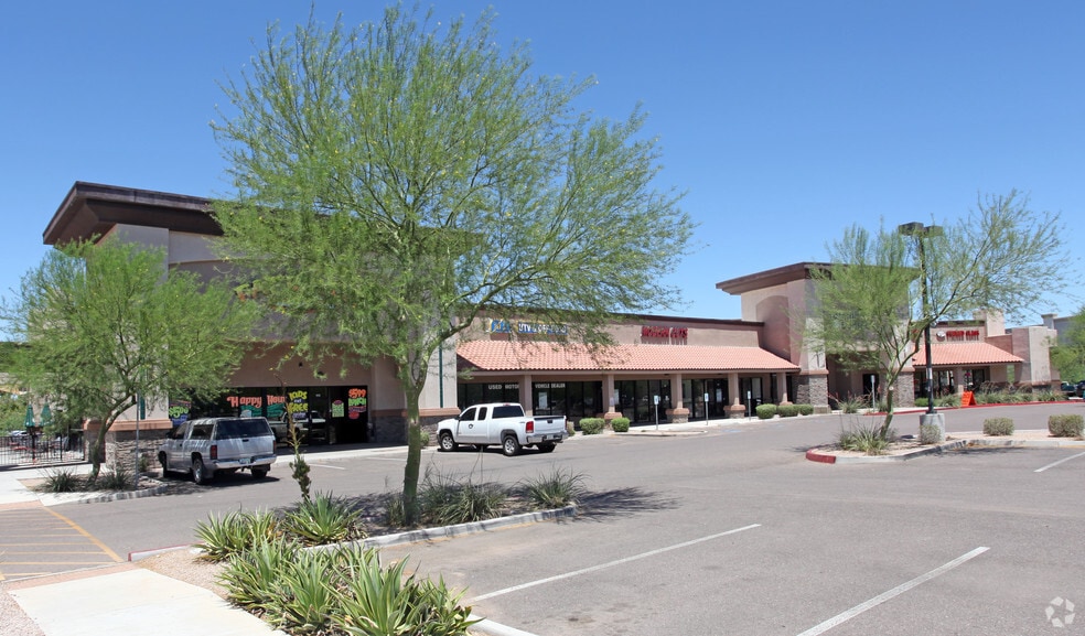 N Greenfield Rd, Mesa, AZ à louer - Photo du bâtiment - Image 3 de 15