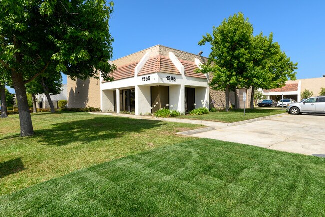 More details for 1595 Walter St, Ventura, CA - Industrial for Lease