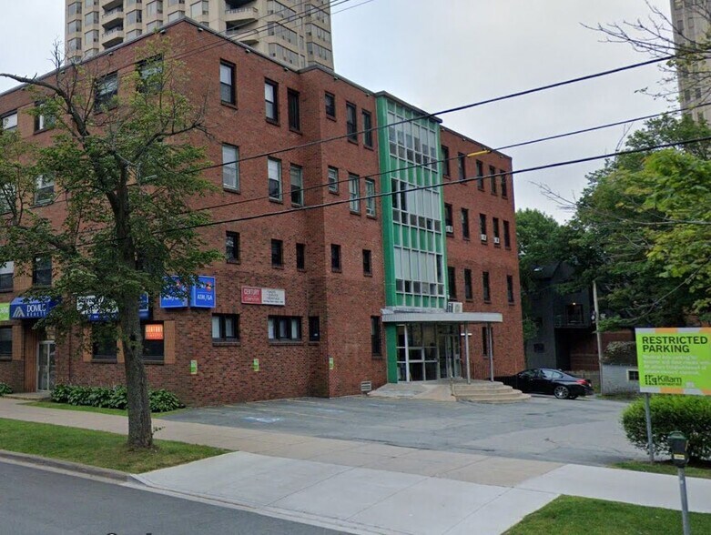 5880 Spring Garden Rd, Halifax, NS à louer - Photo du bâtiment - Image 3 de 4