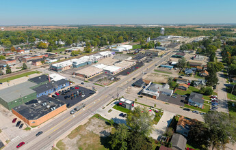 115 E South St, Plano, IL à louer Photo du b timent- Image 1 de 6