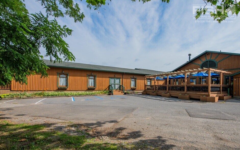 204 Valley St, Williamsport, PA à vendre - Photo du bâtiment - Image 2 de 24