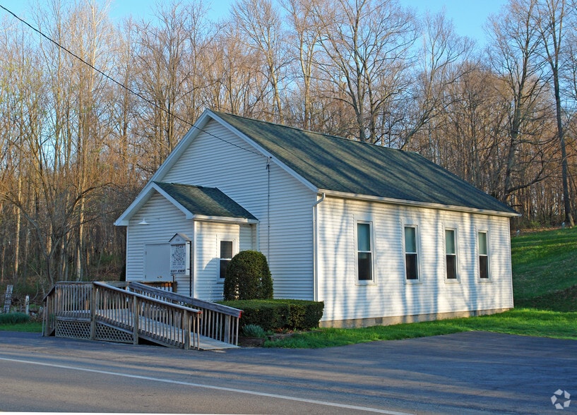 1050 E Spring Valley Paintersvil Rd, Xenia, OH for sale - Primary Photo - Image 1 of 2