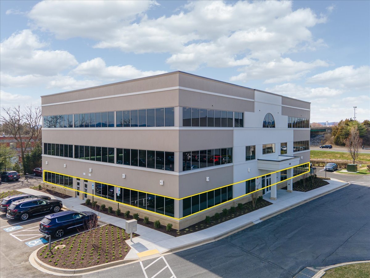 7109 Guilford Dr, Frederick, MD à vendre Photo du bâtiment- Image 1 de 32