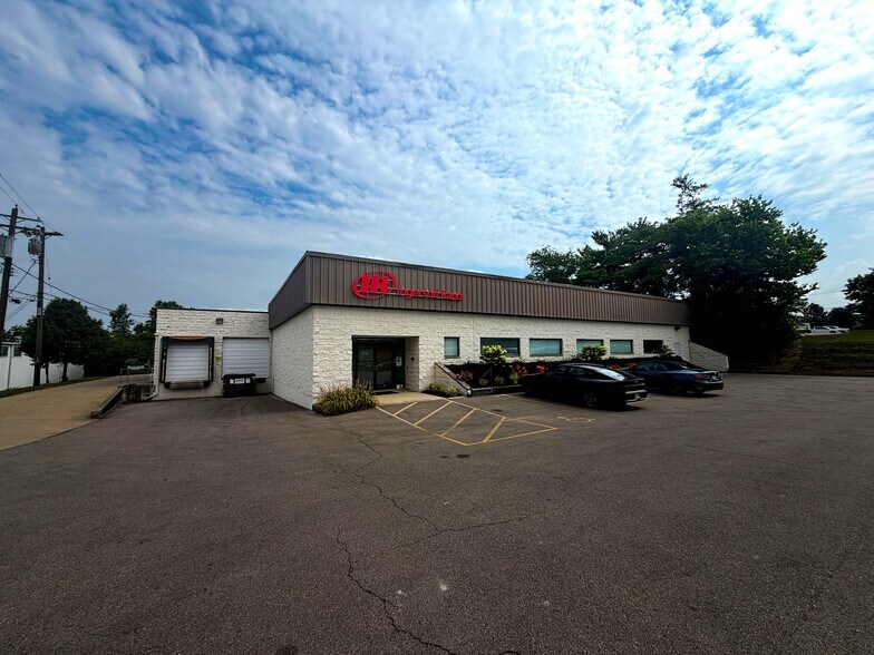 4750 Ashley Dr, Hamilton, OH à louer - Photo du bâtiment - Image 1 de 5