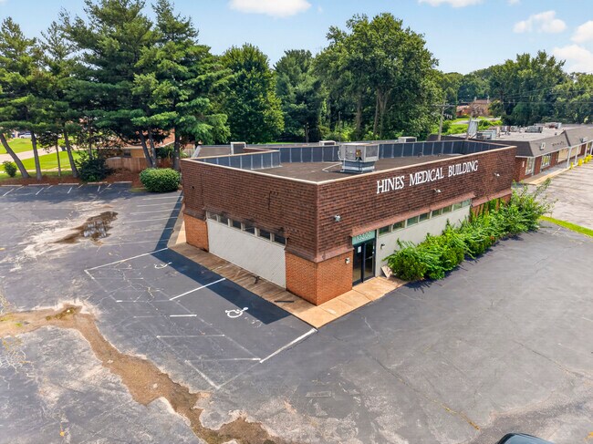 More details for 13300 New Halls Ferry Rd, Florissant, MO - Office for Sale