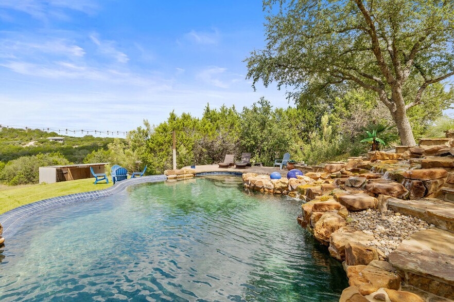 4607 R O Dr, Spicewood, TX à vendre - Photo du bâtiment - Image 2 de 20