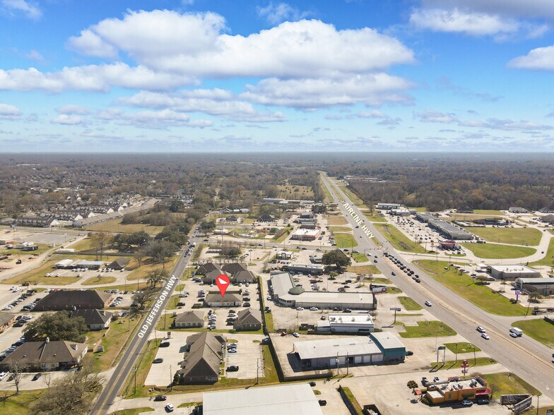 17505 Jefferson Hwy, Prairieville, LA à vendre - Photo du bâtiment - Image 3 de 21