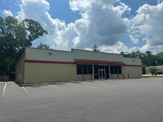 Plus de détails pour 702 S Waukesha St, Bonifay, FL - Vente au détail à louer