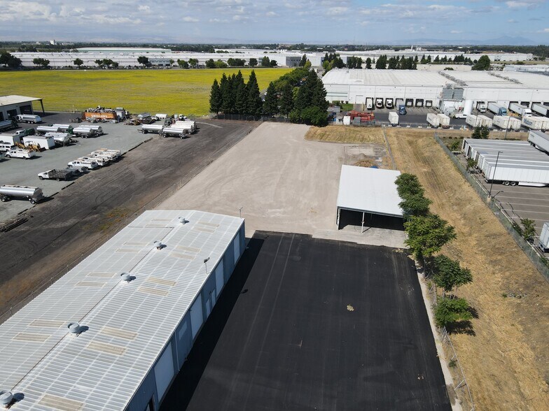 4807 Airport Way, Stockton, CA à louer - Photo du bâtiment - Image 3 de 3