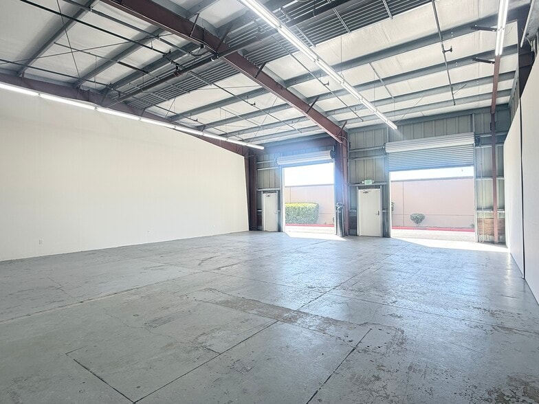 580 Valdry Ct, Brentwood, CA for lease - Building Photo - Image 3 of 9