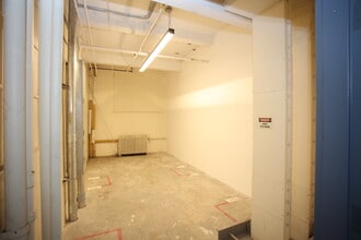 184-10-184-60 Jamaica Ave, Jamaica, NY for lease Interior Photo- Image 2 of 2