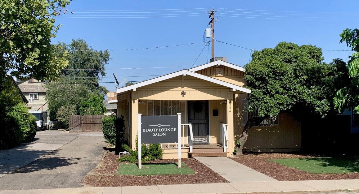 432 S Church St, Visalia, CA à louer Photo du bâtiment- Image 1 de 5