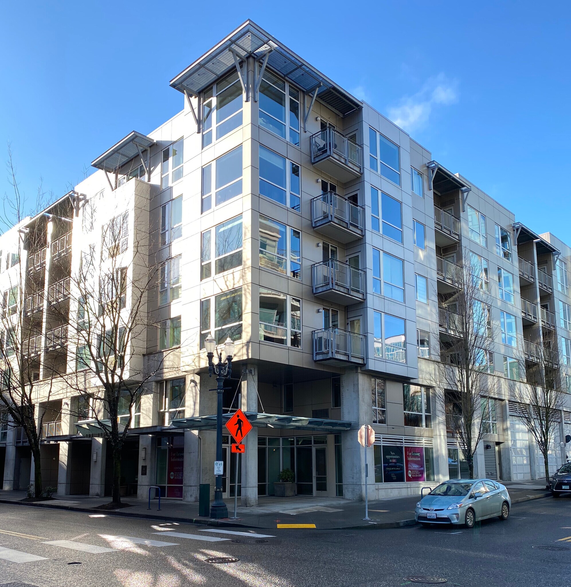 1125-1135 NW 9th Ave, Portland, OR à louer Photo du bâtiment- Image 1 de 4