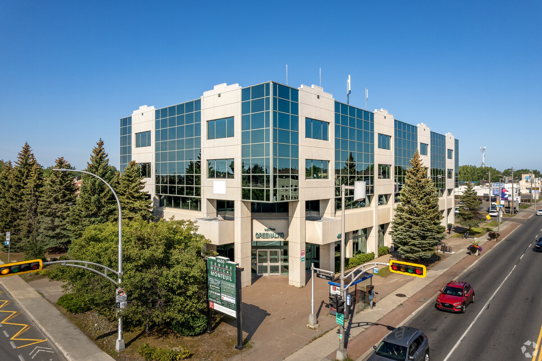 4650-4660 Boul Des Laurentides, Laval, QC à louer Photo principale- Image 1 de 5