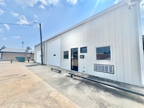 309 S Water Ave, Tahlequah, OK à louer Photo intérieure- Image 2 de 14