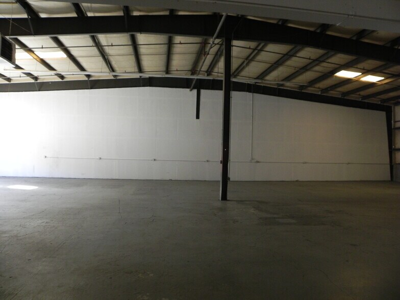 2675 Industrial Park Dr, Ogden, UT à louer - Photo intérieure - Image 2 de 7