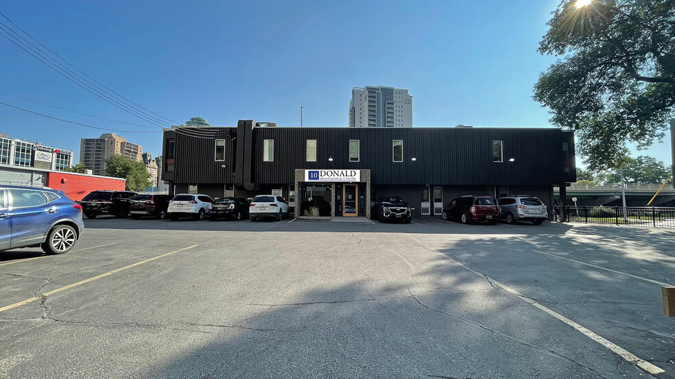 10 Donald St, Winnipeg, MB for lease - Building Photo - Image 1 of 1