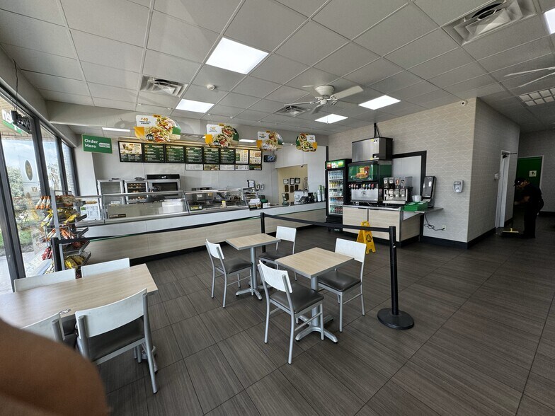 900 Eldridge Rd, Sugar Land, TX à vendre - Photo intérieure - Image 1 de 1