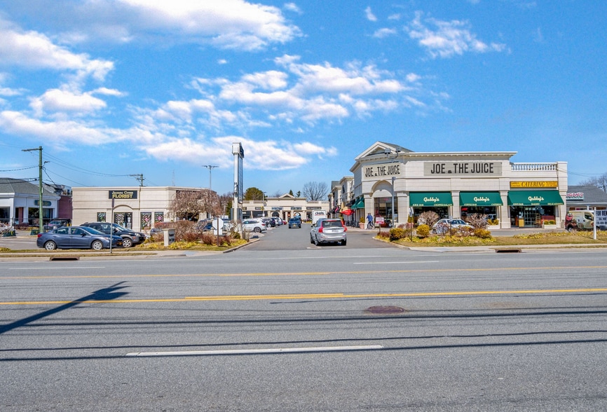 8025 Jericho Tpke, Woodbury, NY for lease - Building Photo - Image 1 of 6