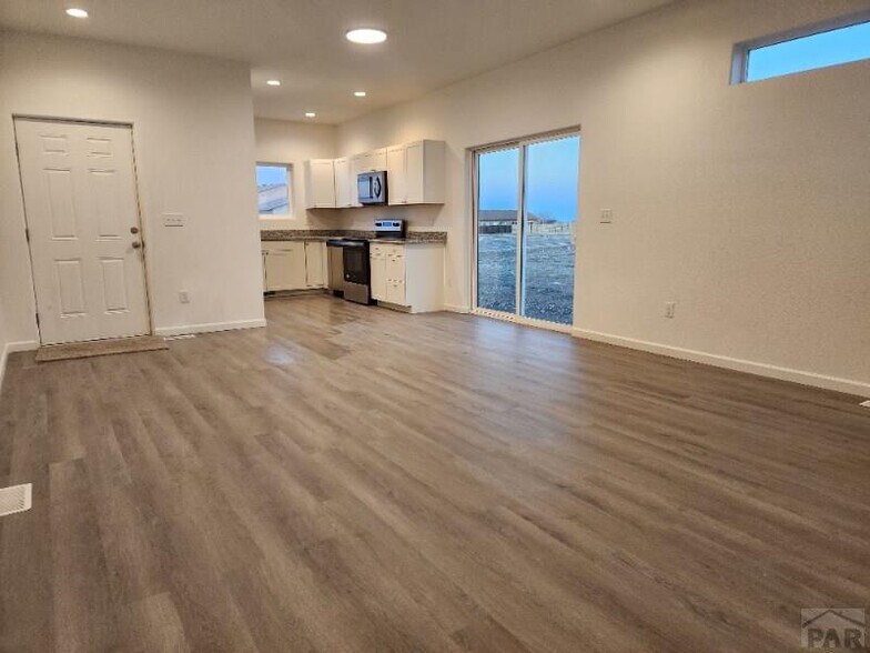 710-712 E Hahns Peak Ave, Pueblo West, CO à vendre - Photo intérieure - Image 3 de 15