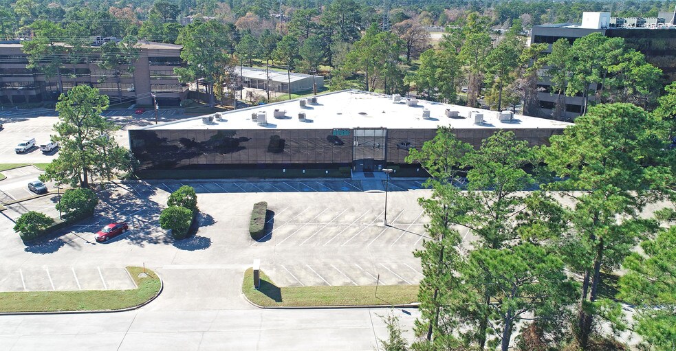 25227 Grogans Mill Rd, The Woodlands, TX à louer - Photo du bâtiment - Image 3 de 5