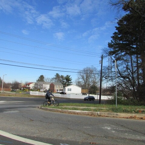 College Drive & Erial Rd, Blackwood, NJ à louer - Photo du bâtiment - Image 3 de 3