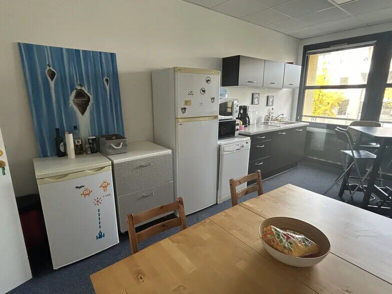 19 Avenue Louise Michel, Rezé à louer - Photo du bâtiment - Image 2 de 5