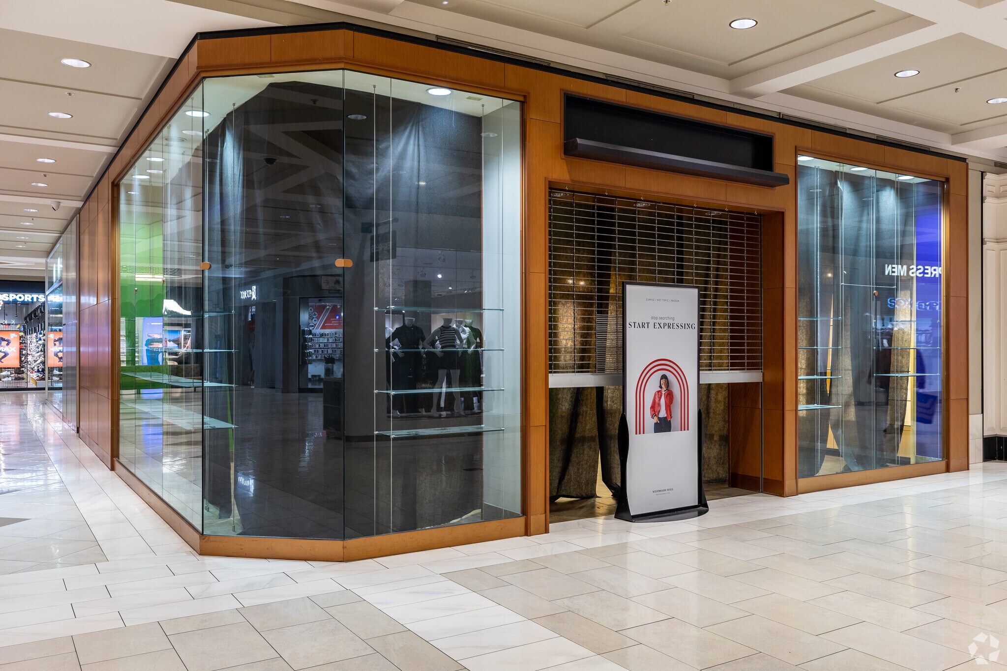 10000 California St, Omaha, NE à louer Photo intérieure- Image 1 de 3