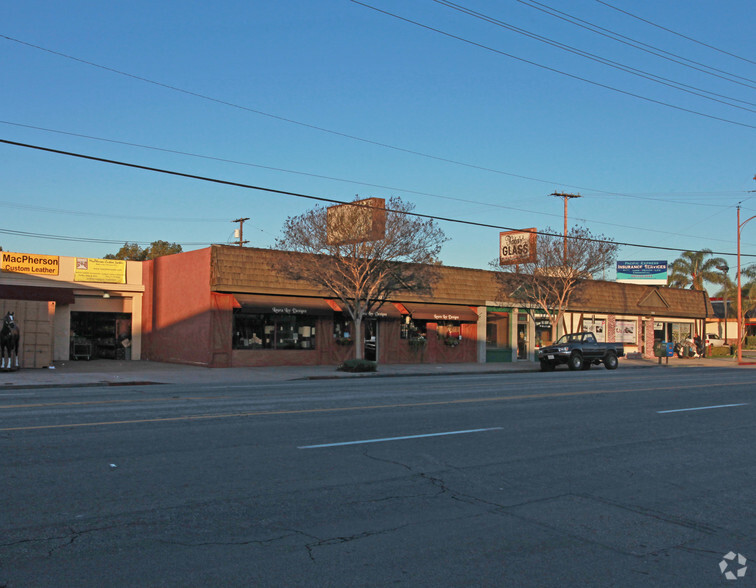 527 N Victory Blvd, Burbank, CA à louer - Photo du bâtiment - Image 1 de 4